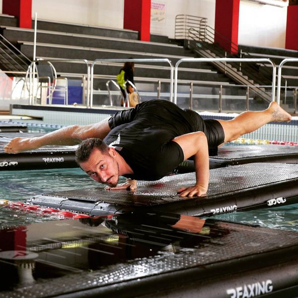 Antigravity fitness, yoga